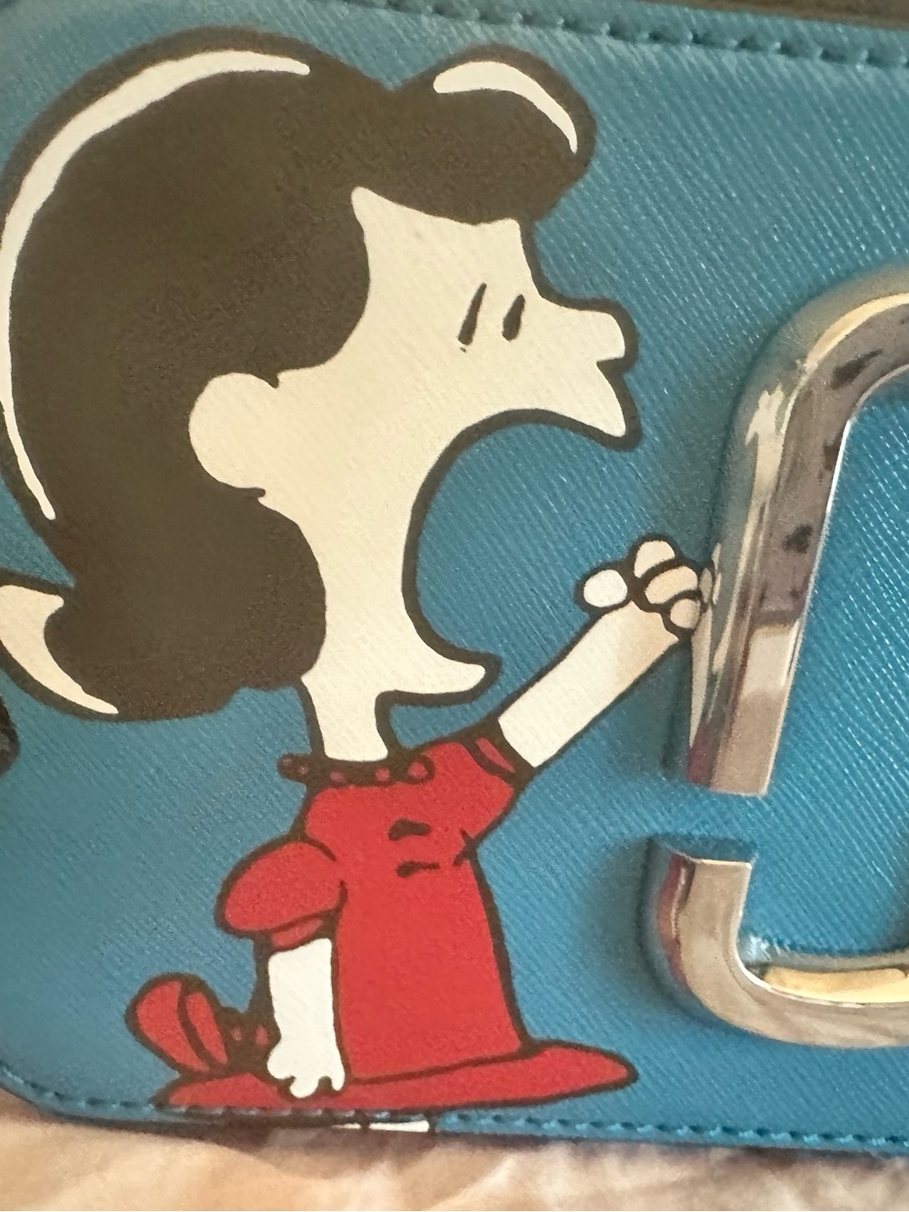 Marc Jacob’s x Peanuts Lucy Saffiano small snapshot camera bag - Picture 2 of 8